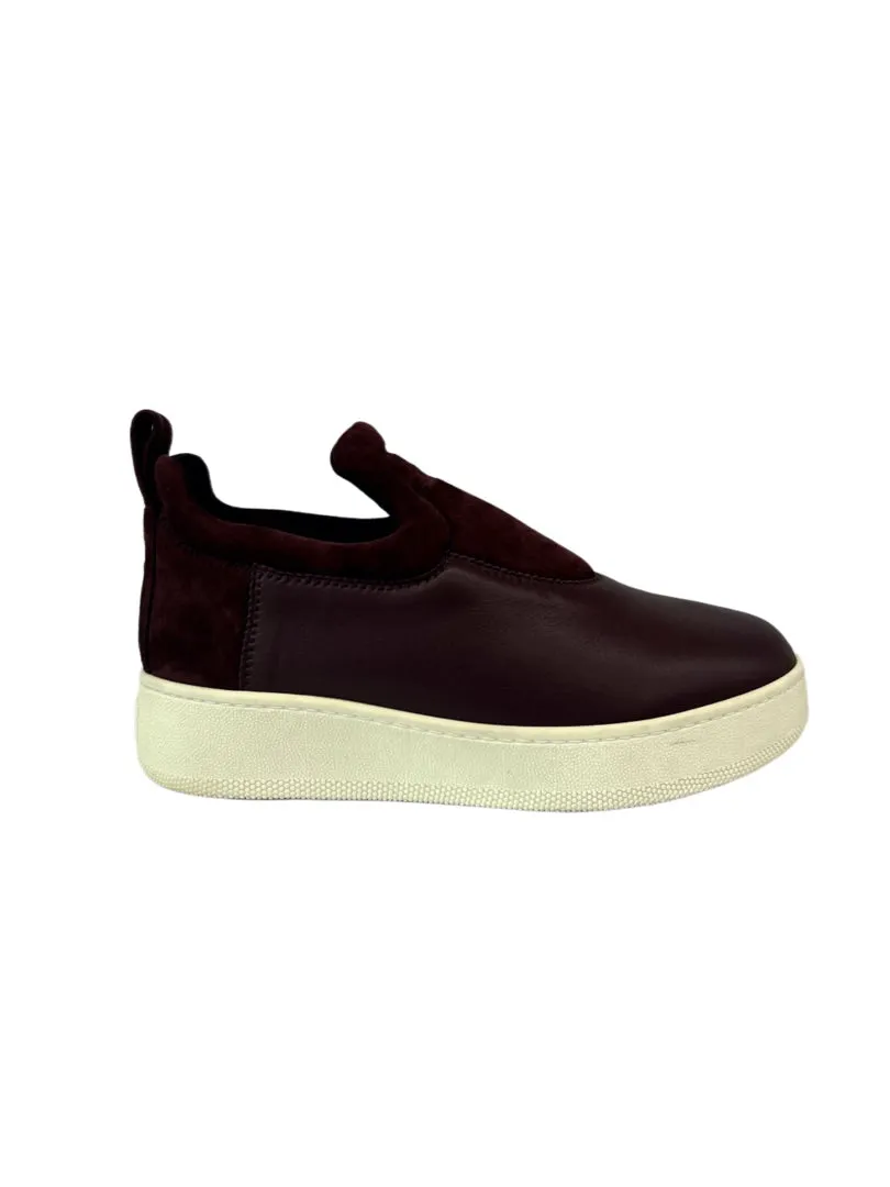 Celine Burgundy Sneakers. Size: 39