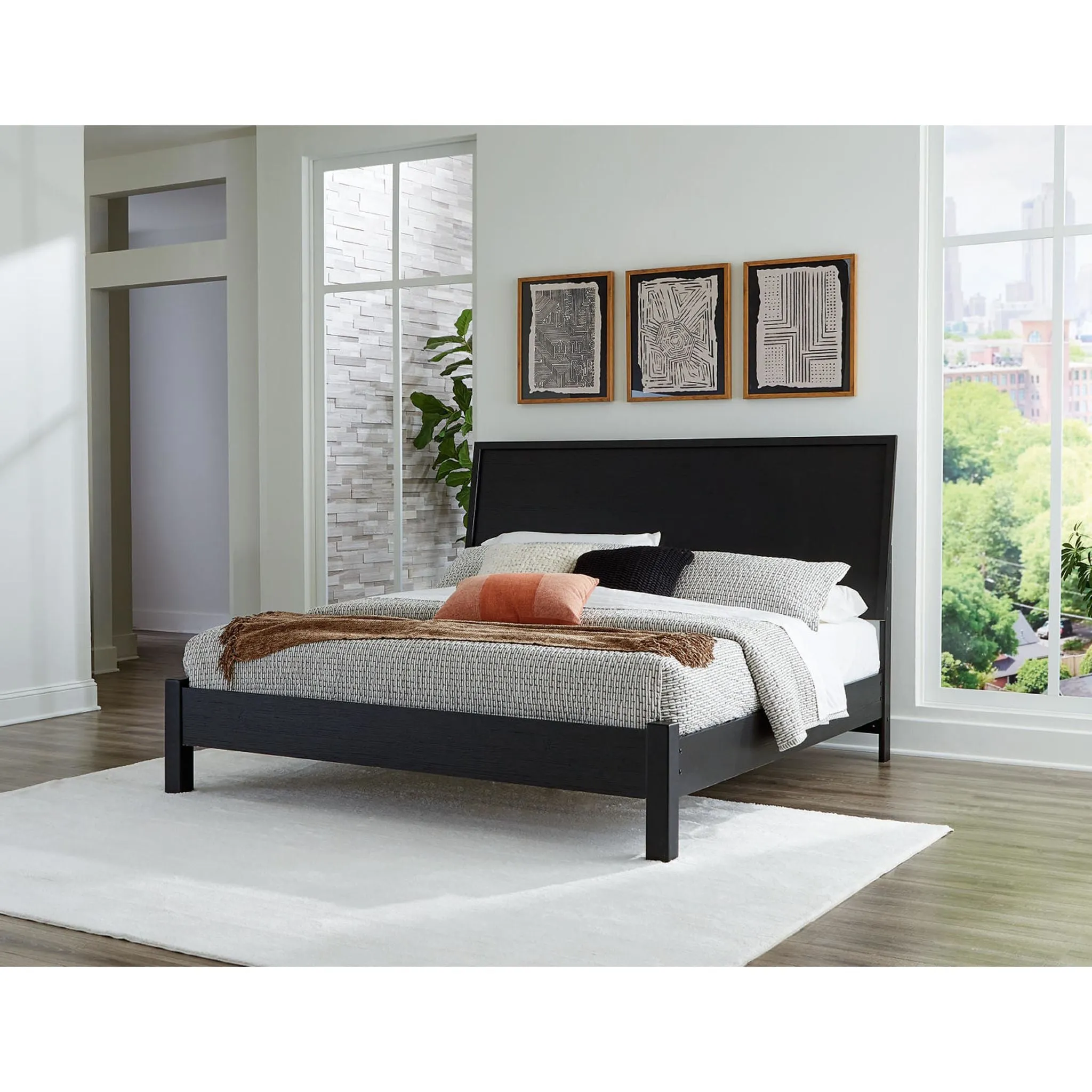 Danziar Platform Bed