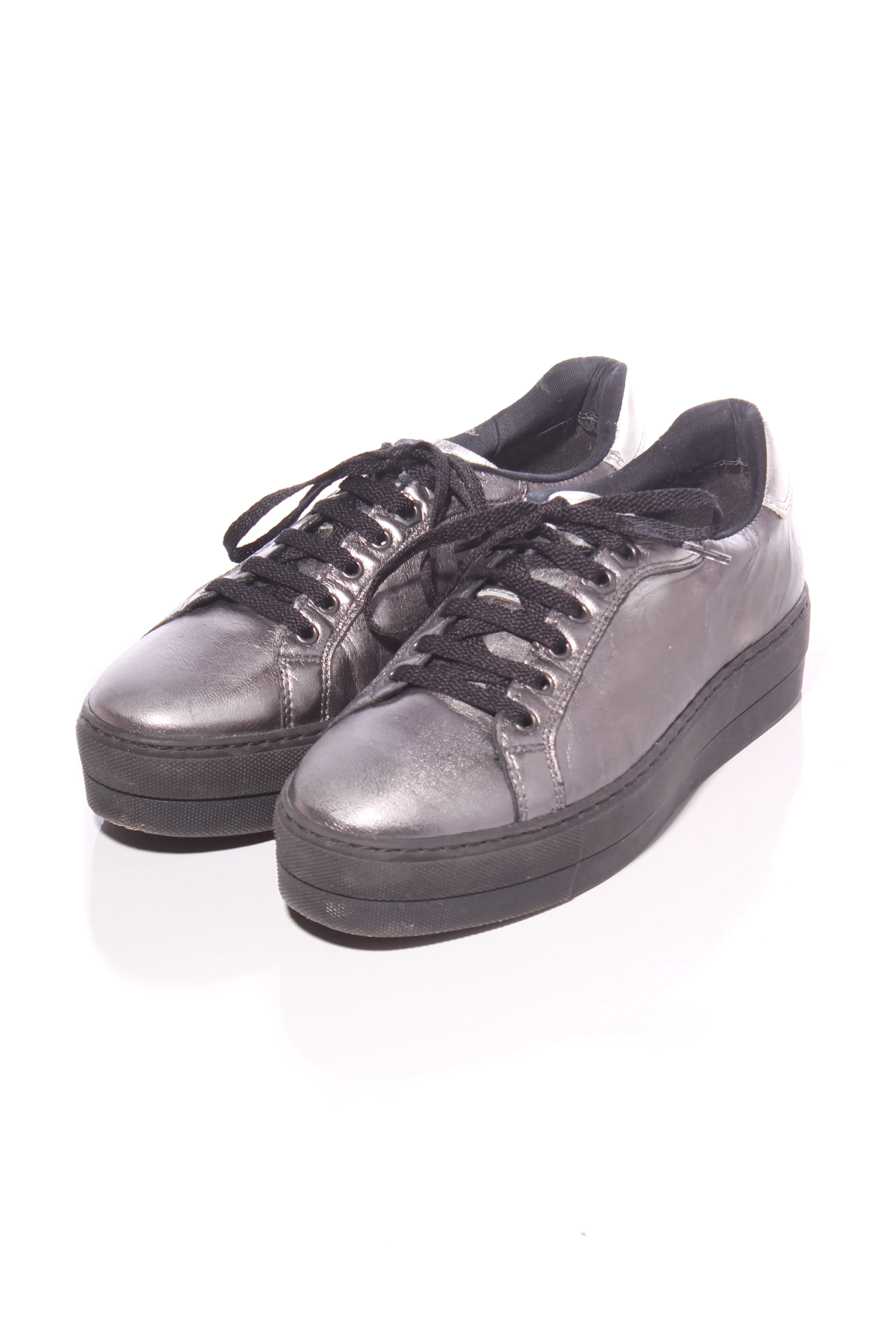 DIESEL - Pewter leather platform sneakers! 37