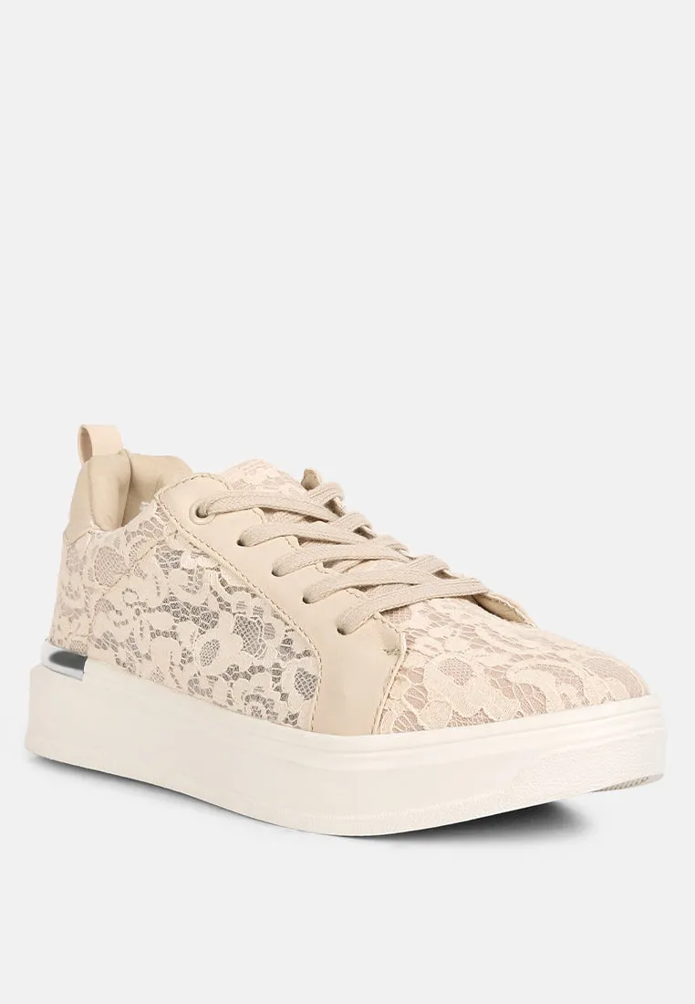 Flakes Lace Detail Low Platform Sneakers