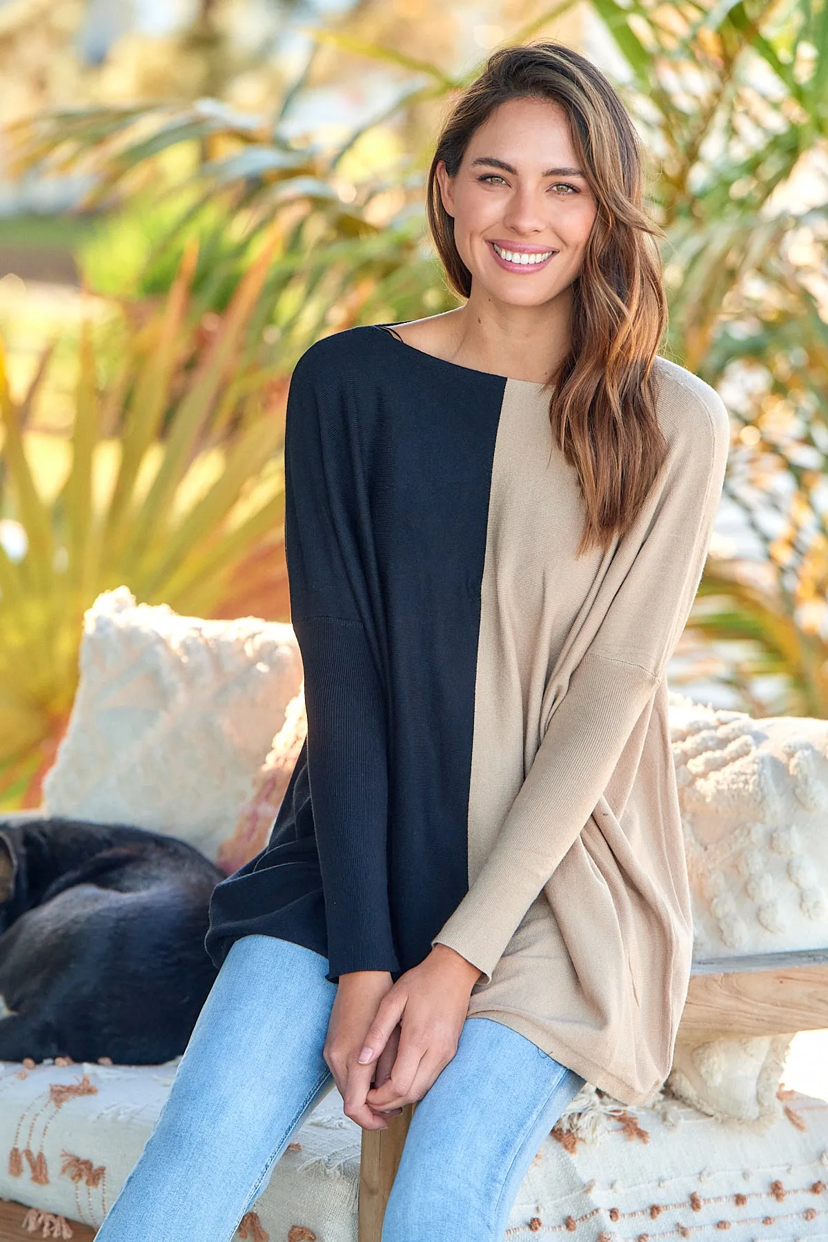 Indiana Oversized Batwing Black/Beige Long Sleeve Knit