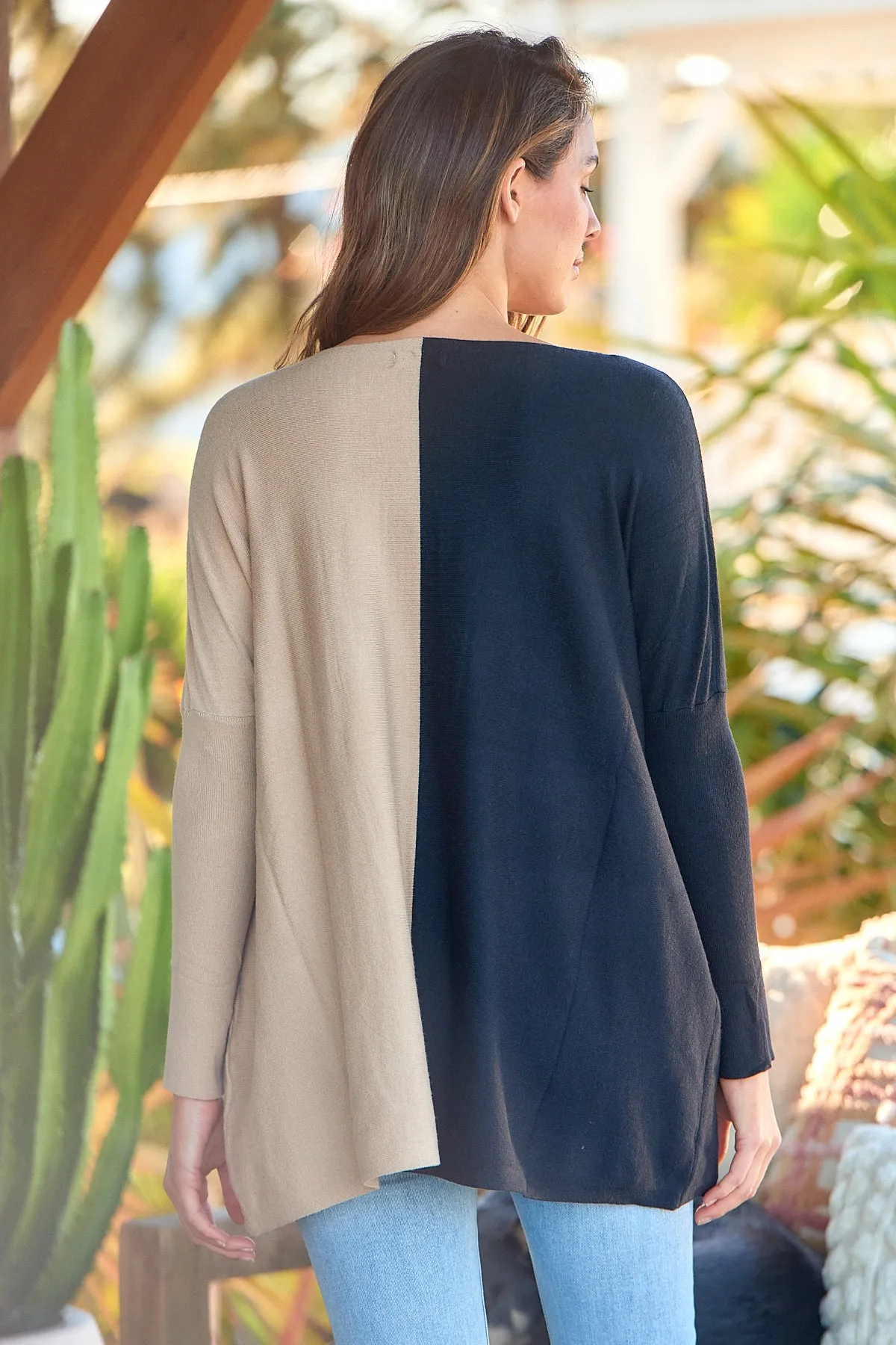 Indiana Oversized Batwing Black/Beige Long Sleeve Knit