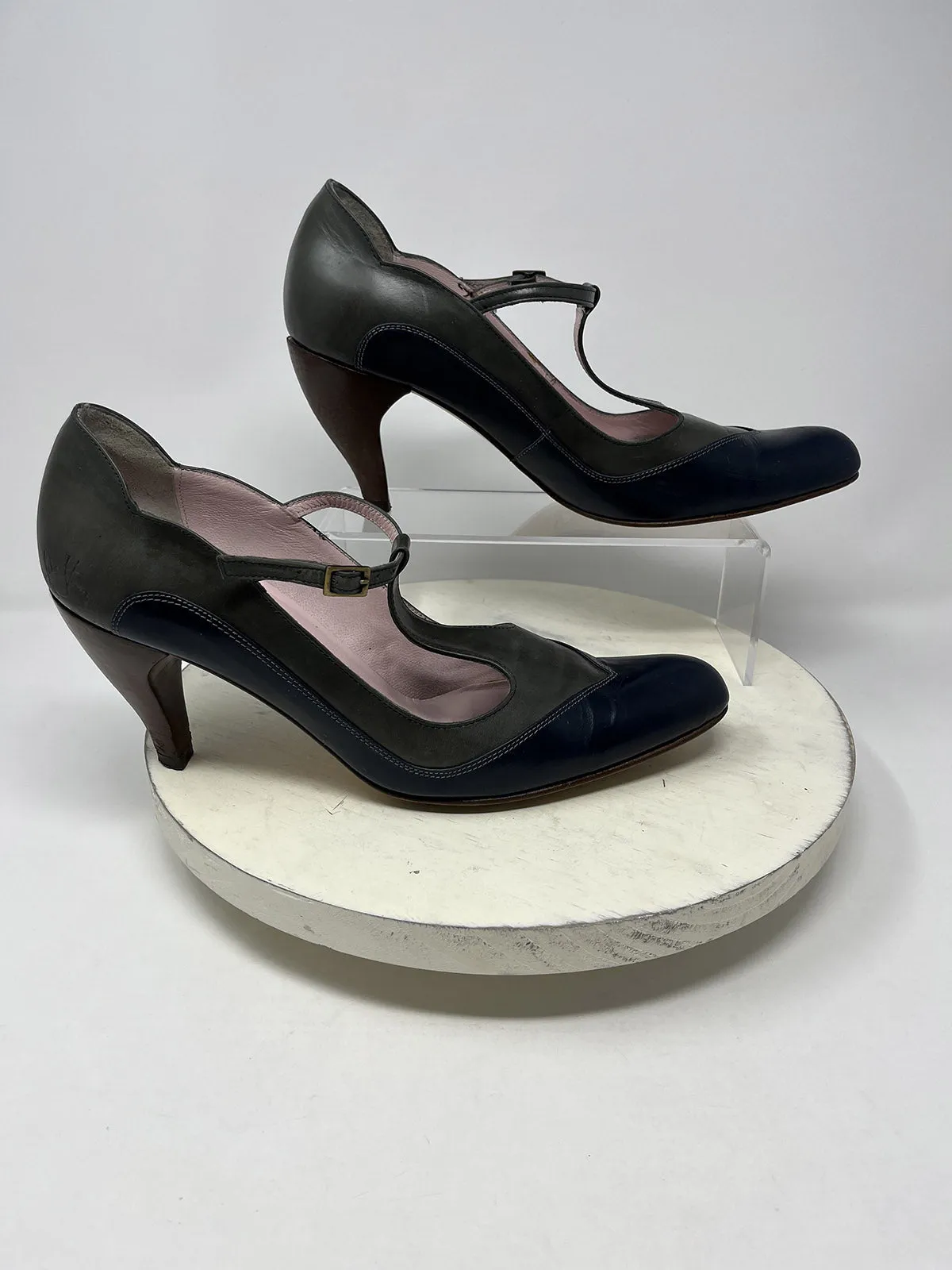 John Fluevog Size 11.5 Green & Navy T-Strap Pumps