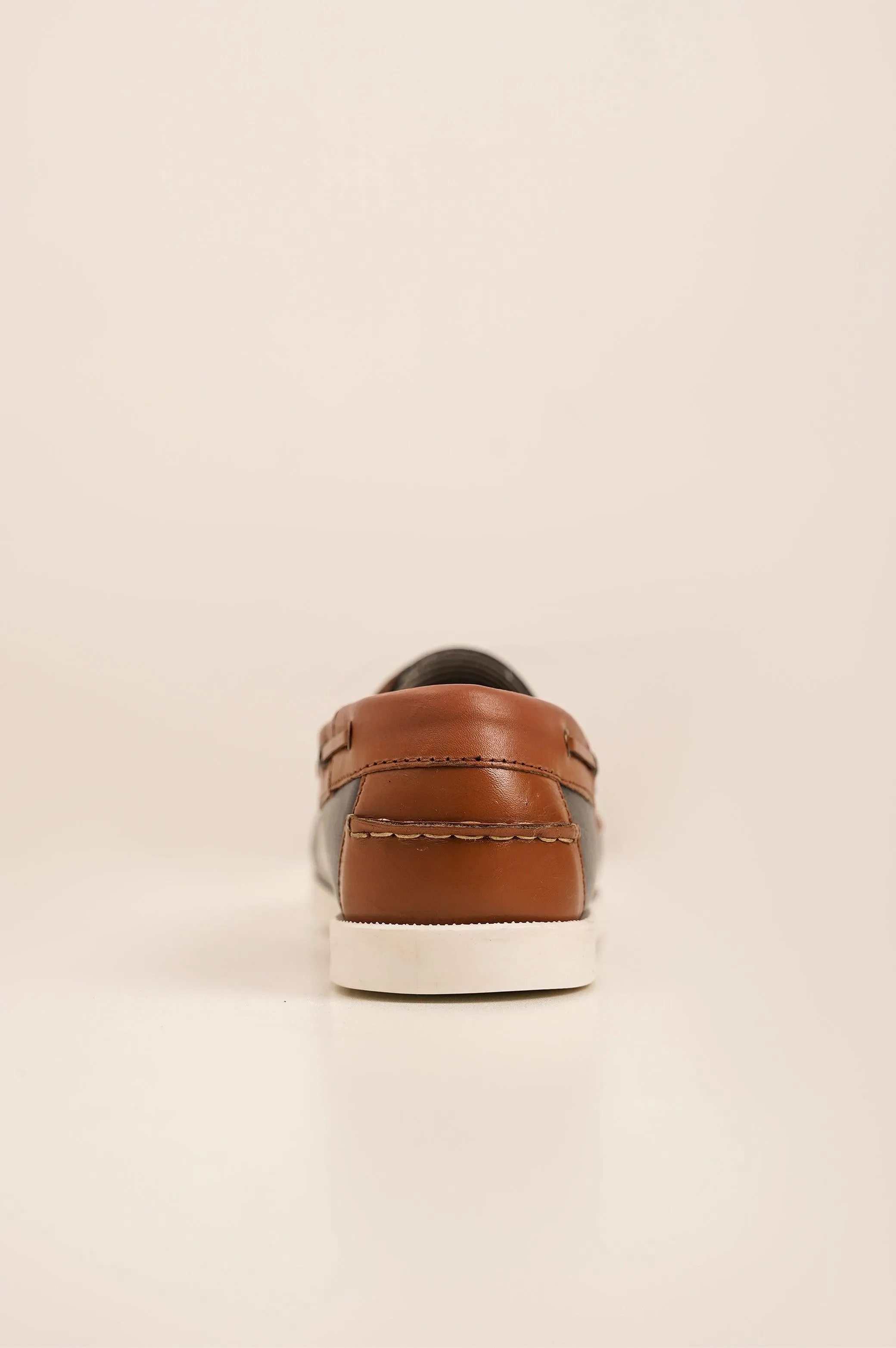 LEATHER BOAT SHOES