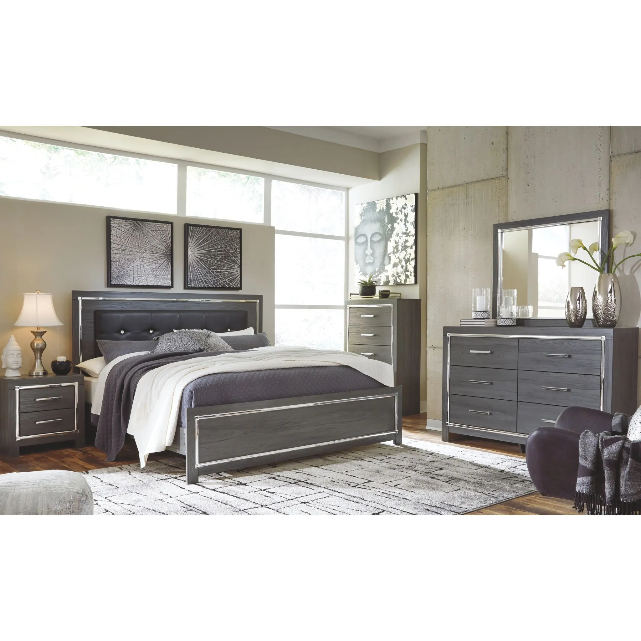 Lodanna Platform Bed