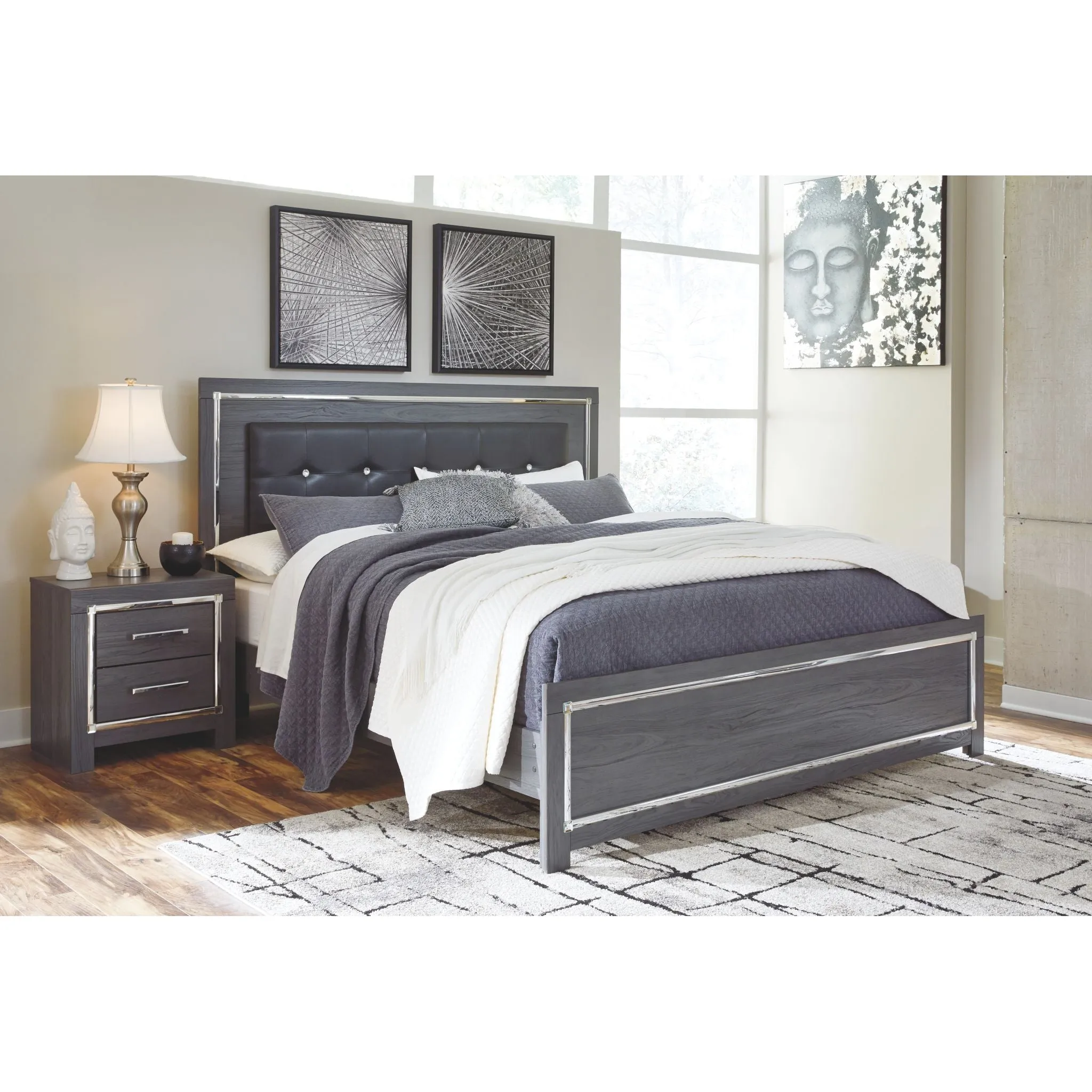 Lodanna Platform Bed