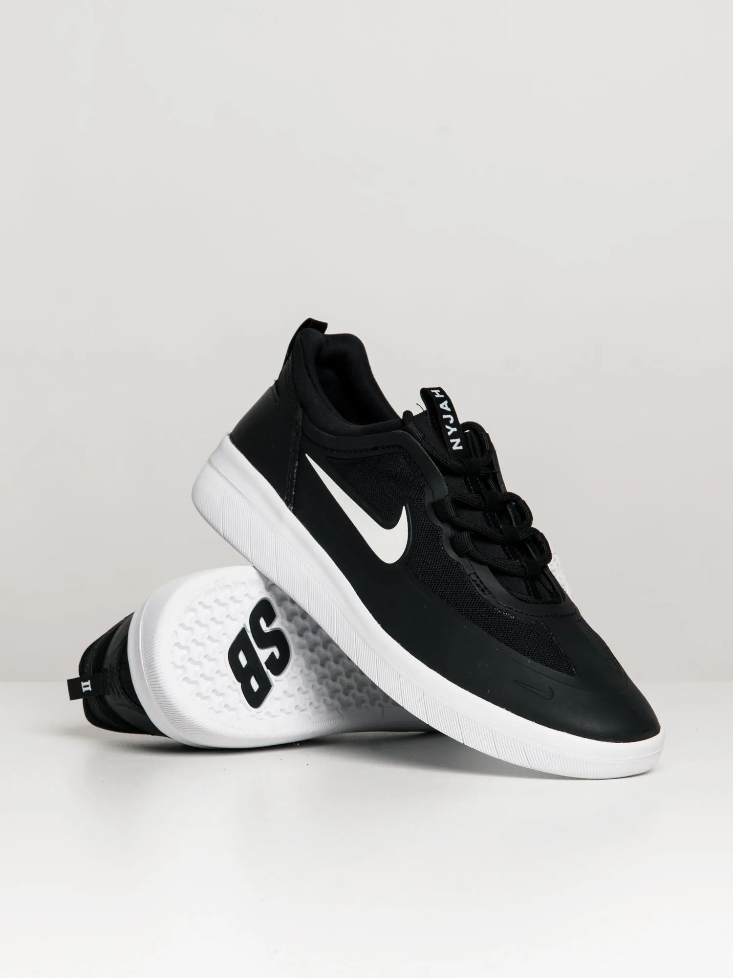 MENS NIKE SB NYJAH FREE 2 SNEAKER - CLEARANCE