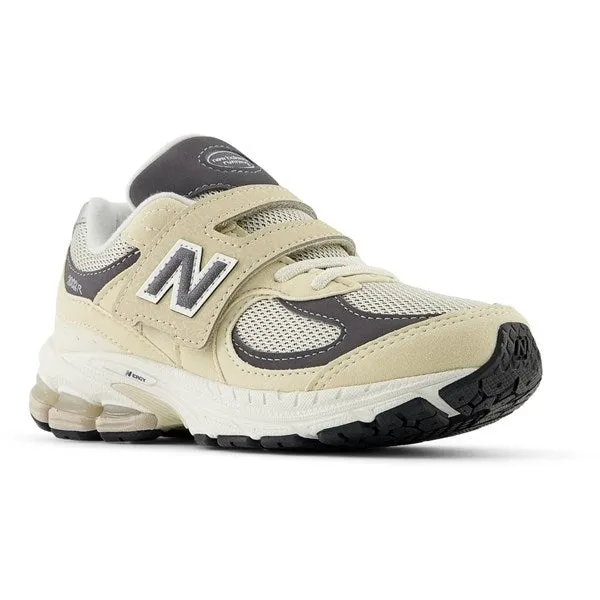 New Balance 2002 Alternative Closure Sneakers Sandstone