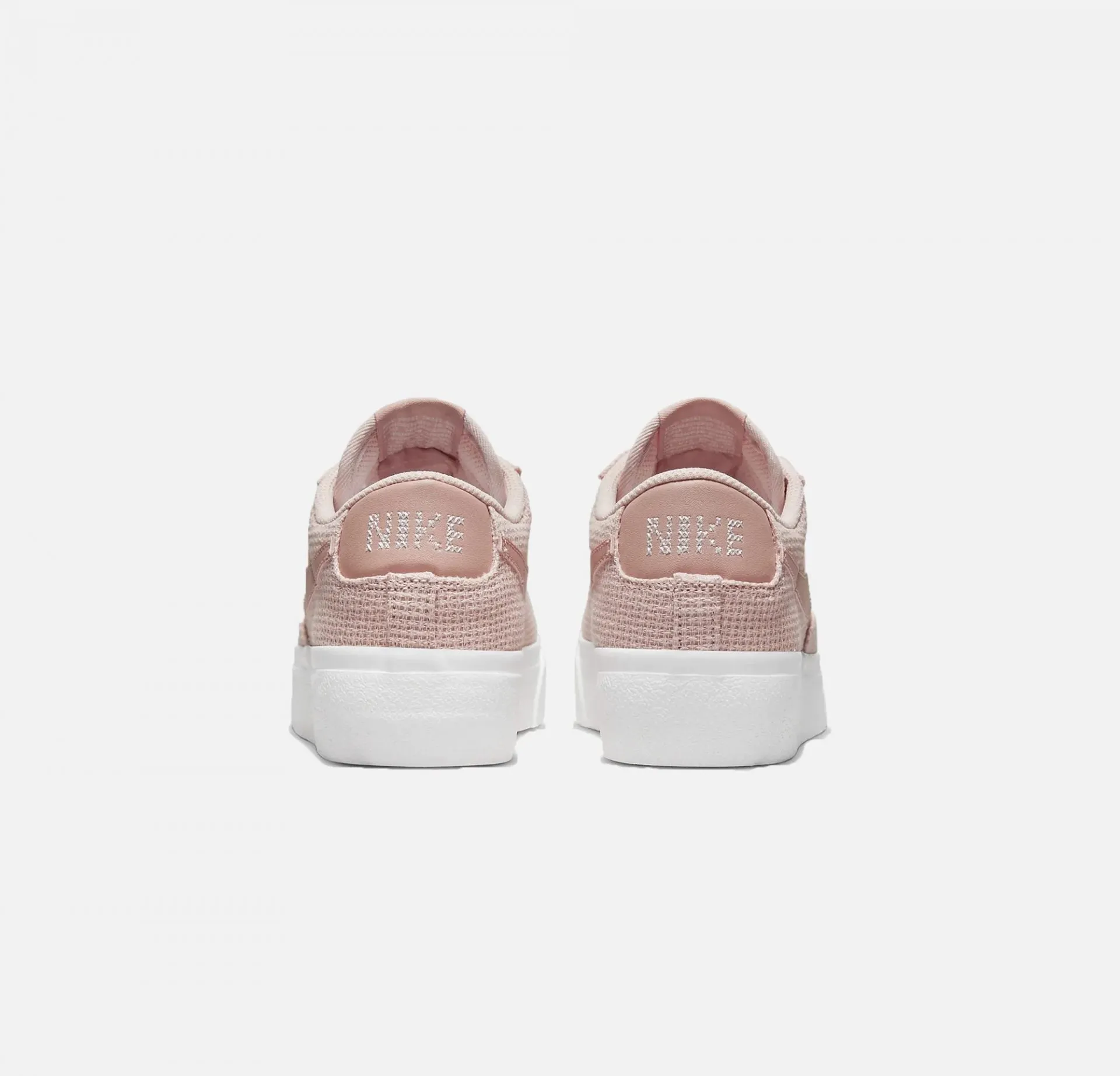 Nike | BLAZER LOW PLATFORM  { PINK OXFORD / SUMMIT WHITE