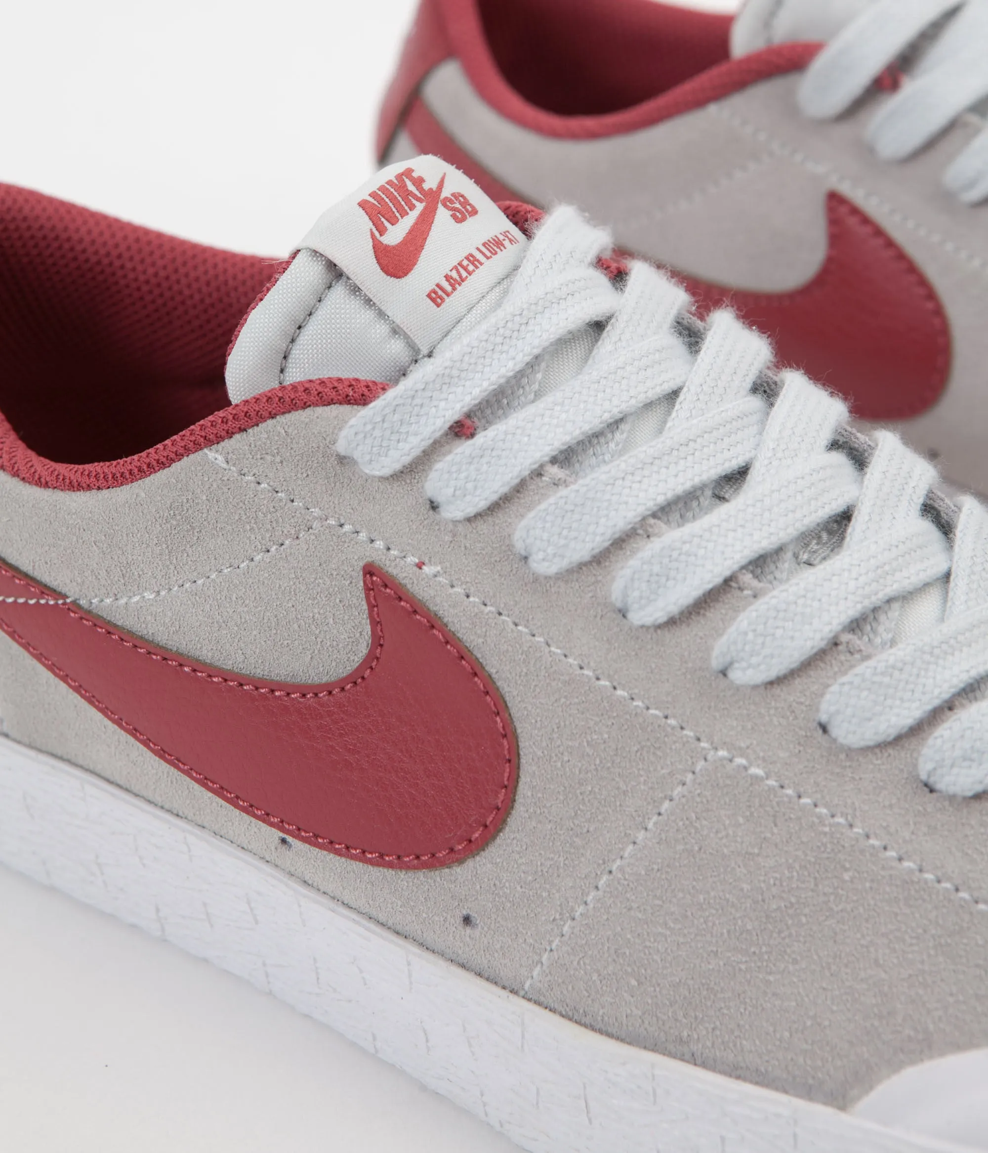 Nike SB Blazer Low XT Shoes - Pure Platinum / Cedar - White