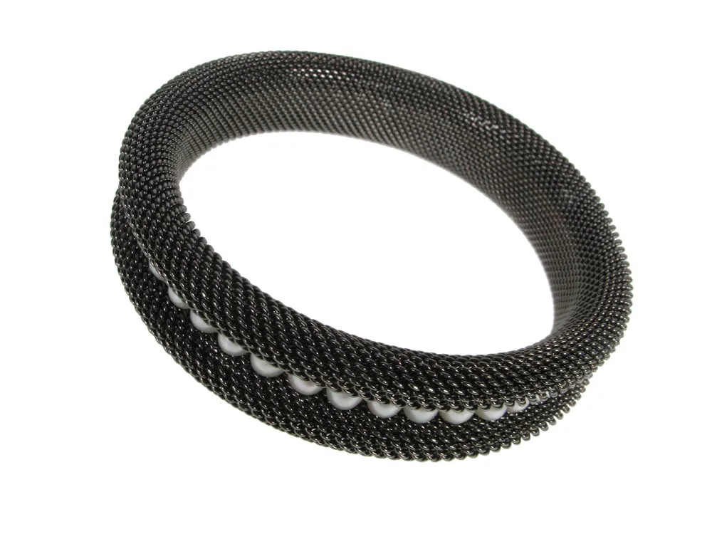 Rolled Mesh Bracelet With Insert Accent