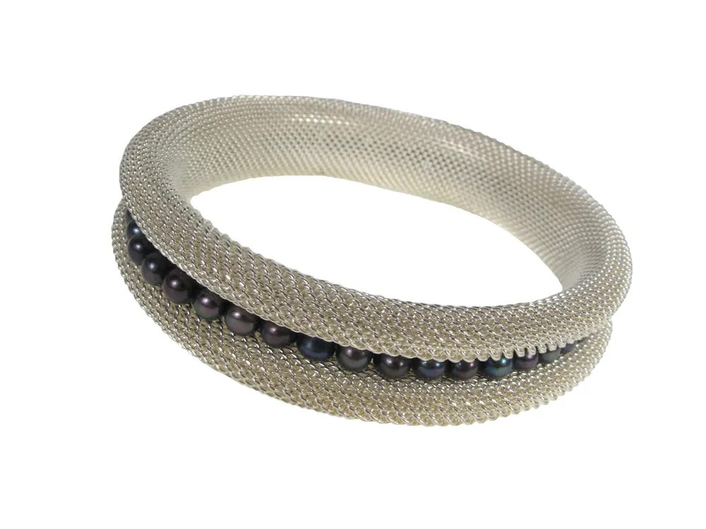 Rolled Mesh Bracelet With Insert Accent