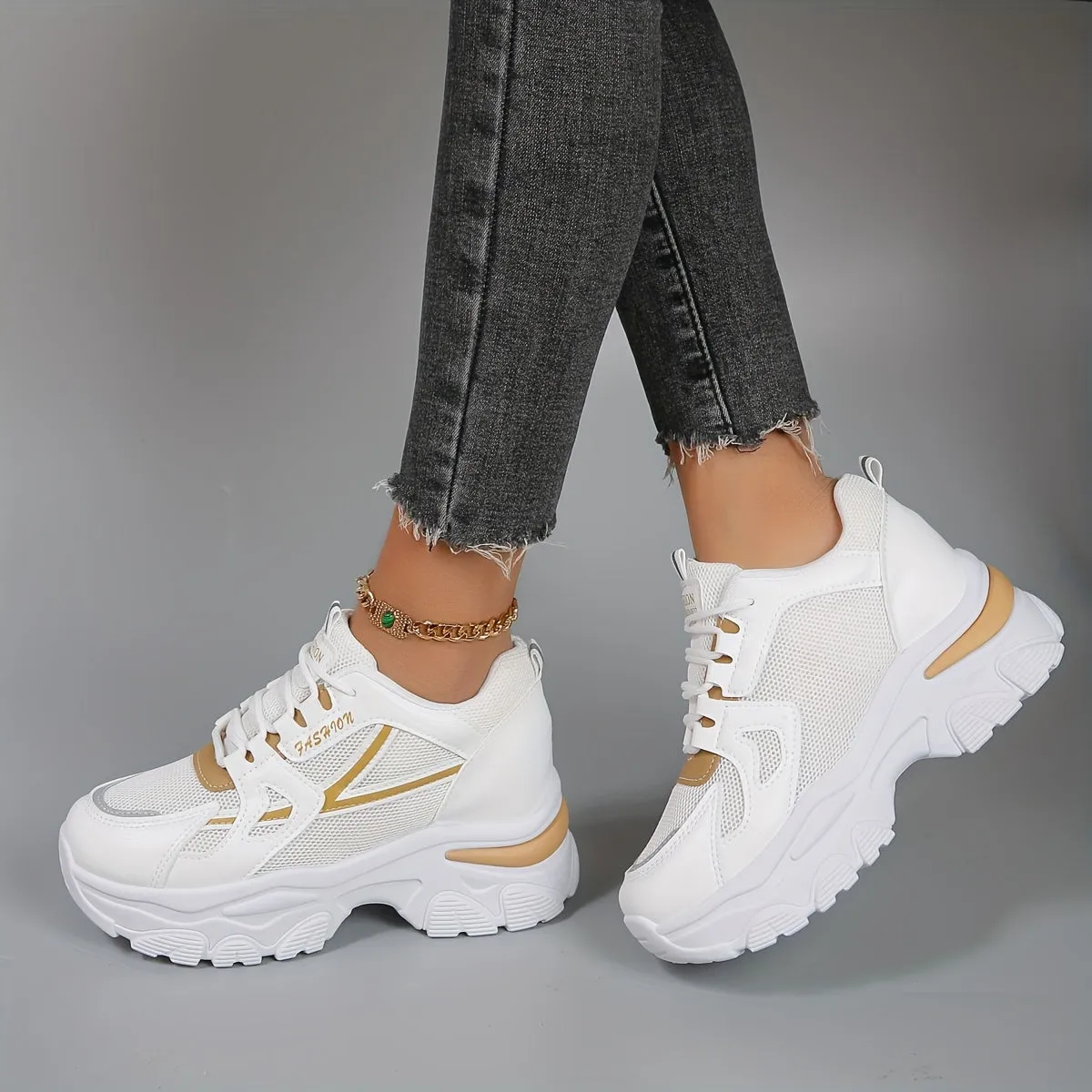 Women’s Chunky Platform Sneakers – Trendy Height-Boosting Trainers