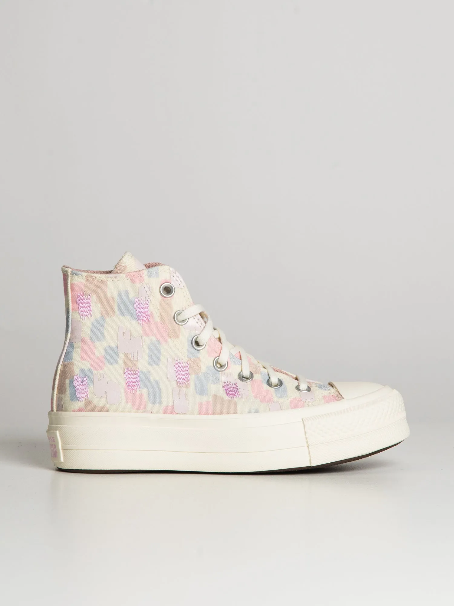 WOMENS CONVERSE CHUCK TAYLOR ALL-STARS LIFT - CLEARANCE