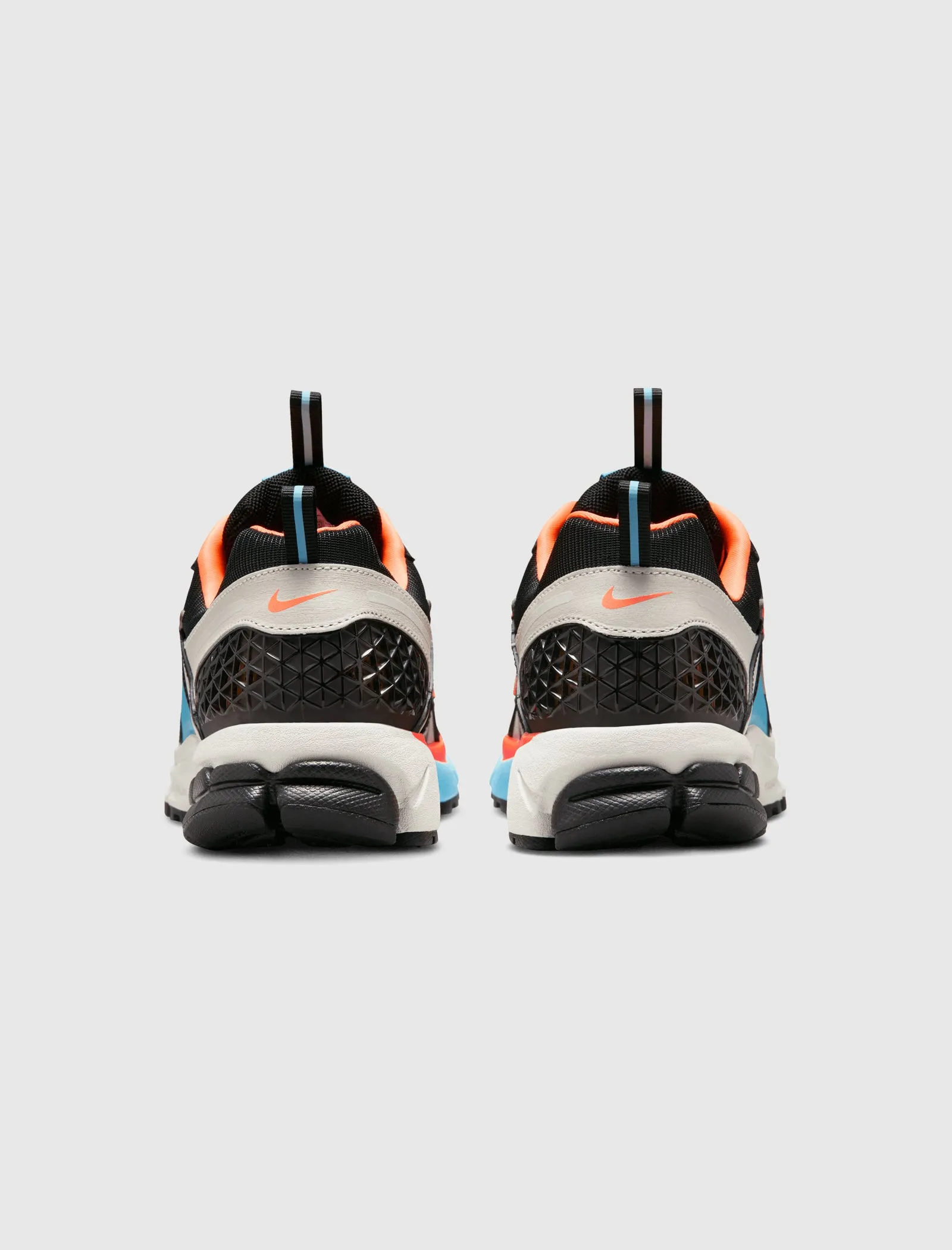 WOMEN'S NIKE ZOOM VOMERO 5  "BLACK/LIGHT BONE/BLUE GAZE/TOTAL ORANGE"