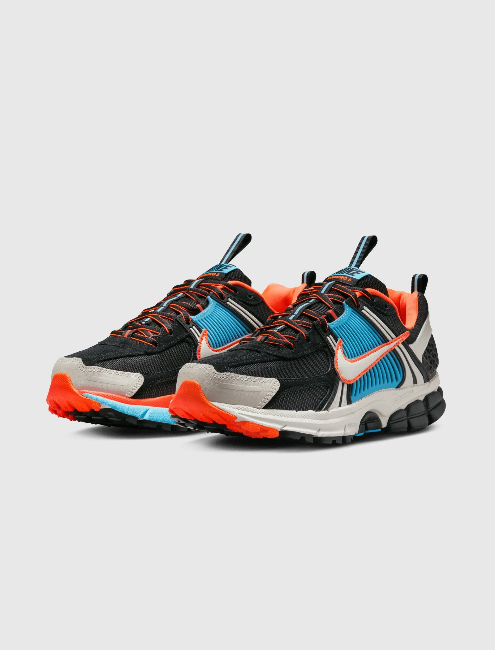 WOMEN'S NIKE ZOOM VOMERO 5  "BLACK/LIGHT BONE/BLUE GAZE/TOTAL ORANGE"