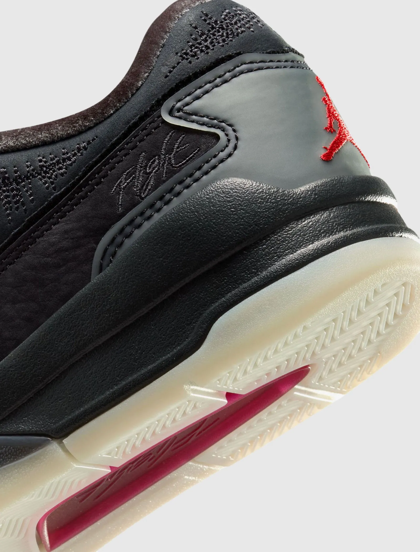 WOMEN'S WHO DECIDES WAR X JORDAN FLIGHT COURT "BRED"